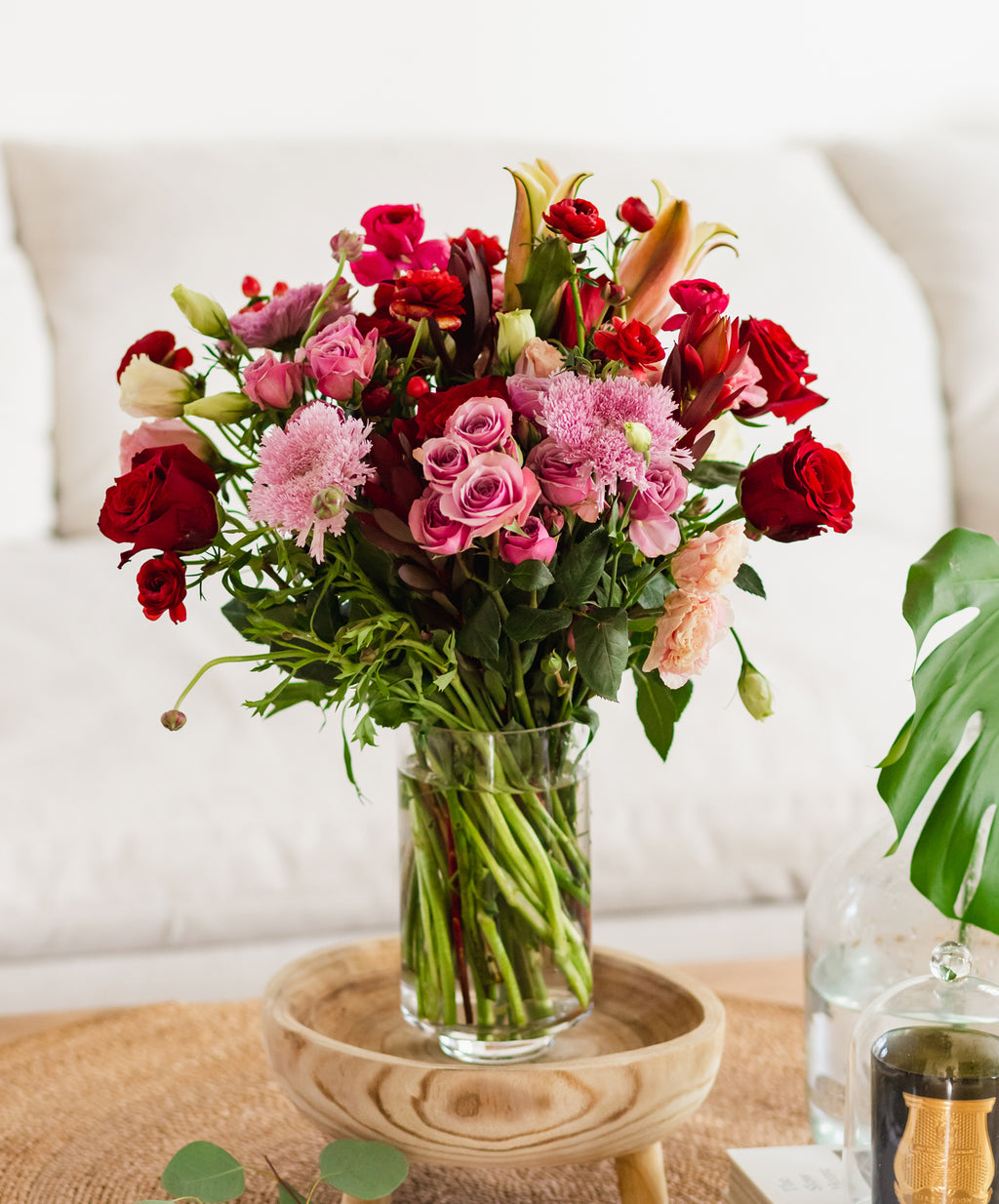 flower subscription | happy birthday flowers | flower box delivery | monthly flower subscription | fork and flowers | sympathy card messages | bulk flowers | babys breath | flower bouquets | flower delivery | types of flowers | forkandflowers.com | forkandflowers |