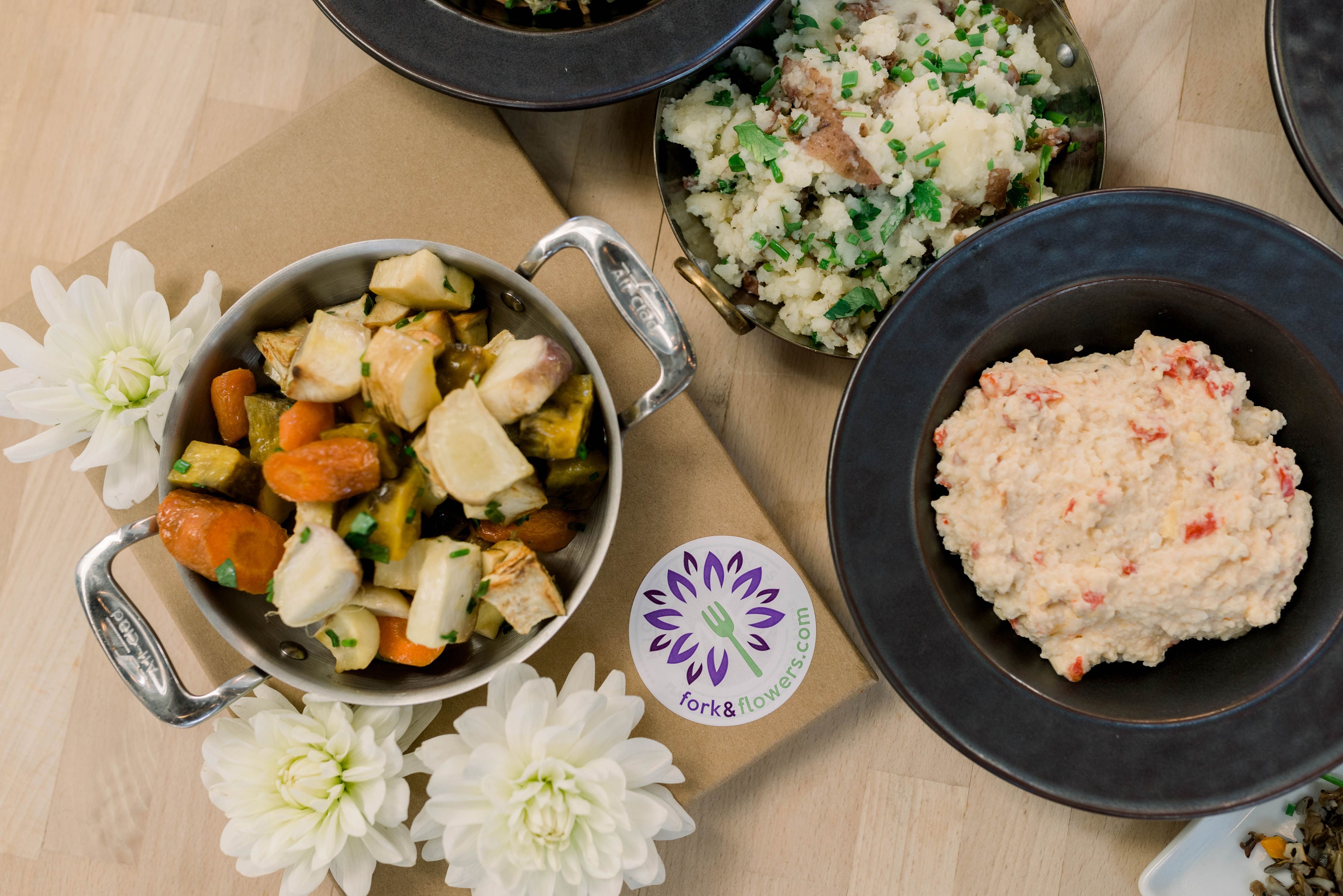 food delivery | chinese food | italian food | soup | mothers day | sympathy | mexican food | bereavement | soup delivery | fathers day | meal kit | food subscription | meal subscription | corporate gifts | corporate gift ideas | gift subscriptions | forkandflowers.com | forkandflowers | fork |